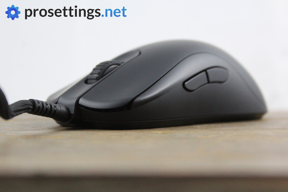 ZOWIE ZA12-C EsportsTiger Arc1付き ZOWIE ZA12-C ゲーミングマウス For e-Sports | ZOWIE Japan