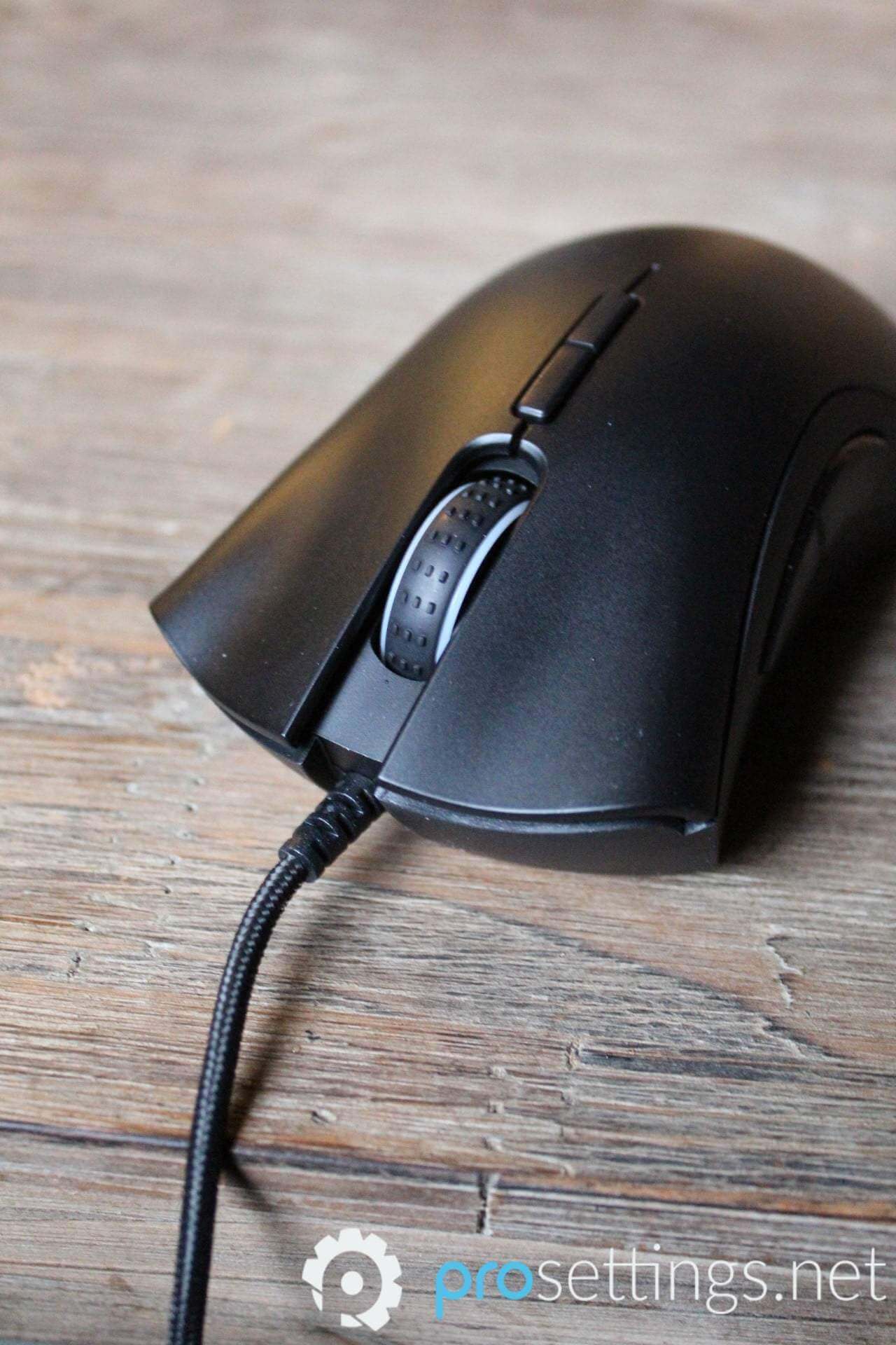 Roccat Kone Pure Owl Eye Review Buttons and Scroll