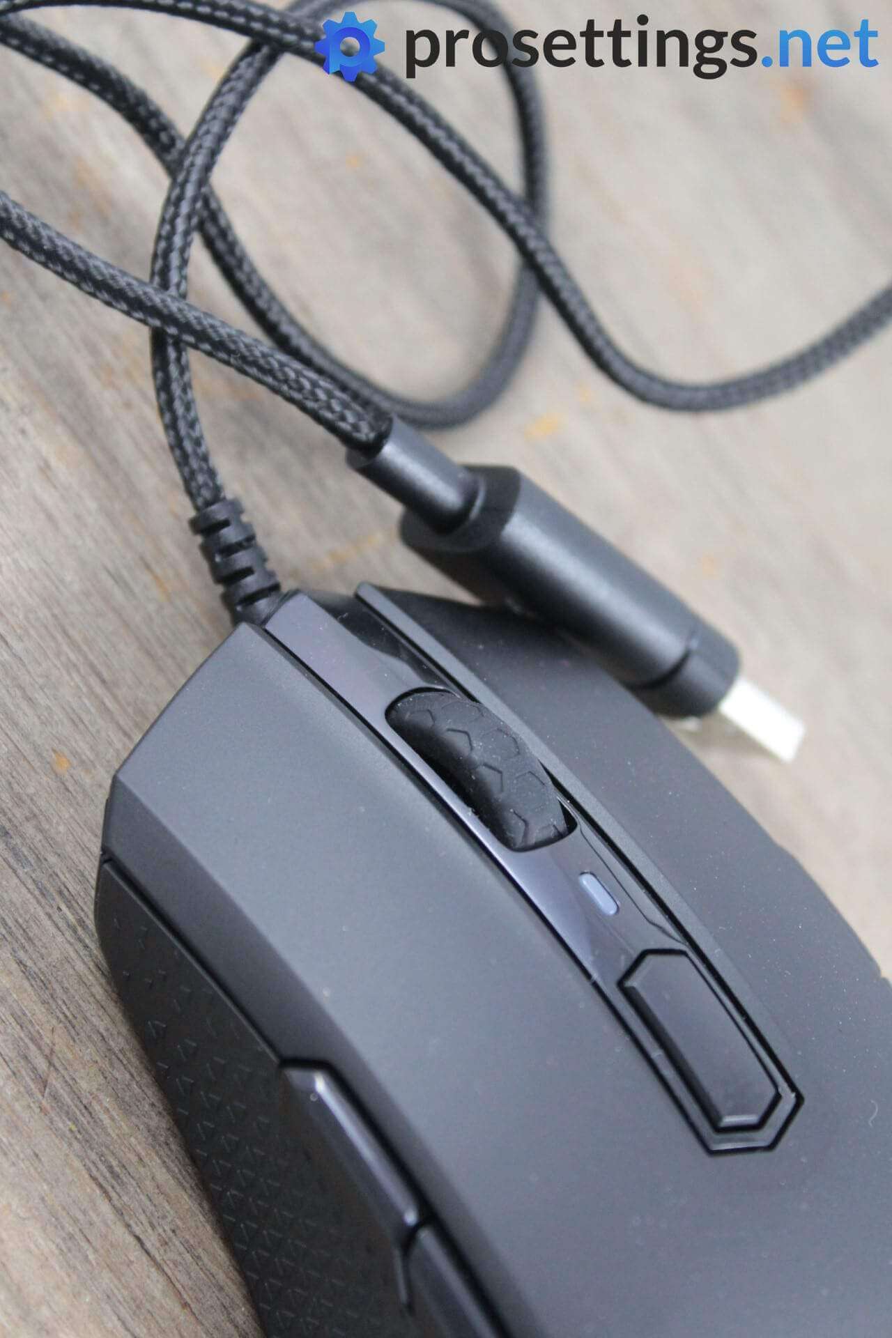 Corsair M55 RGB Pro Mouse Review cable and quality