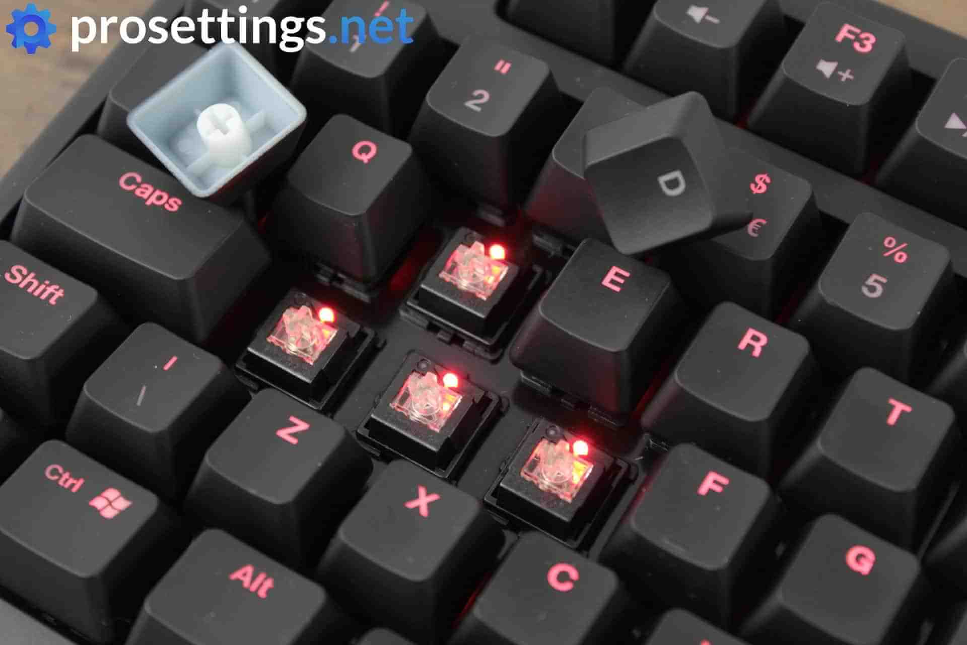 Zowie Celeritas II Review Keyboard Switches