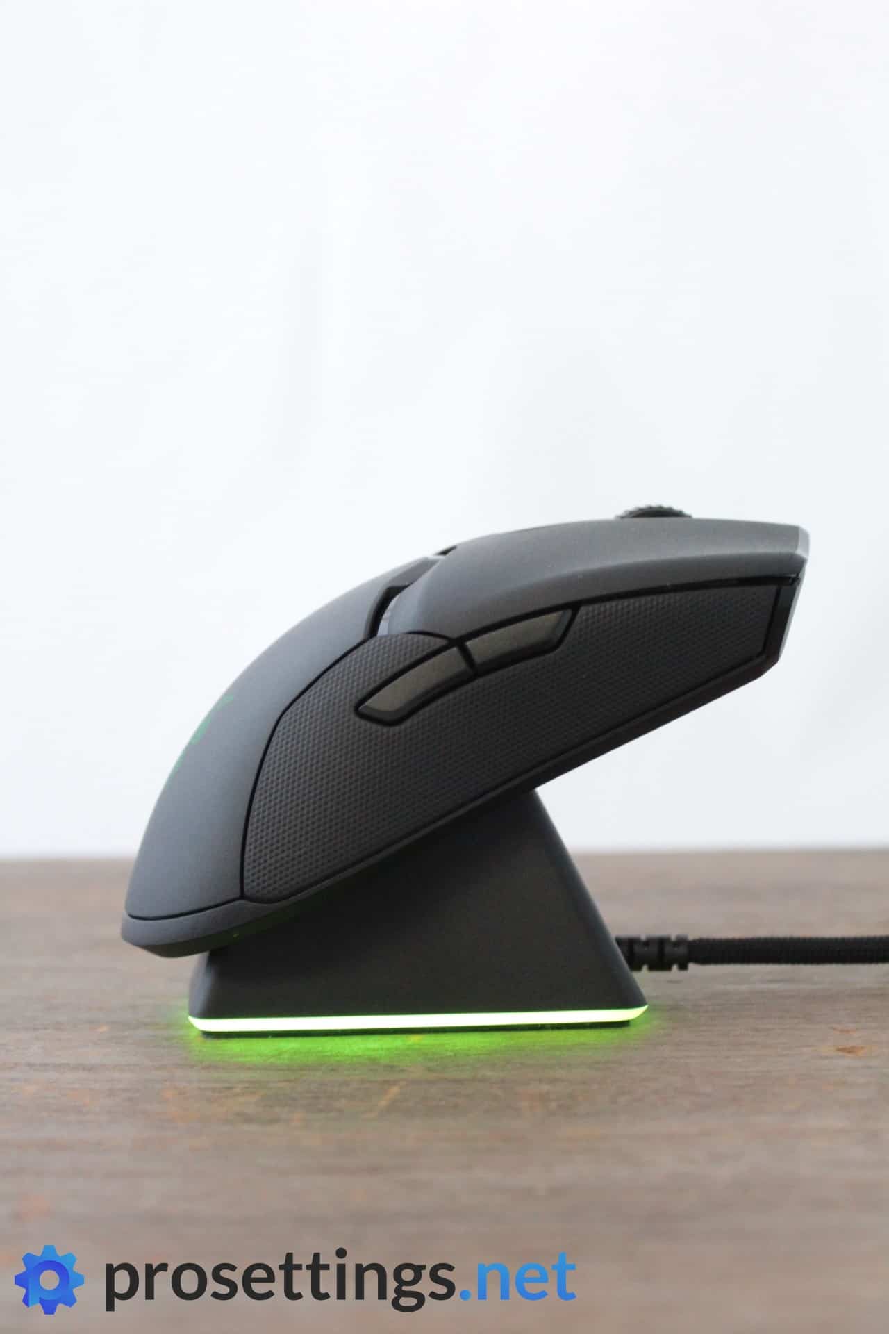 Razer Viper Ultimate Review Docked Mouse