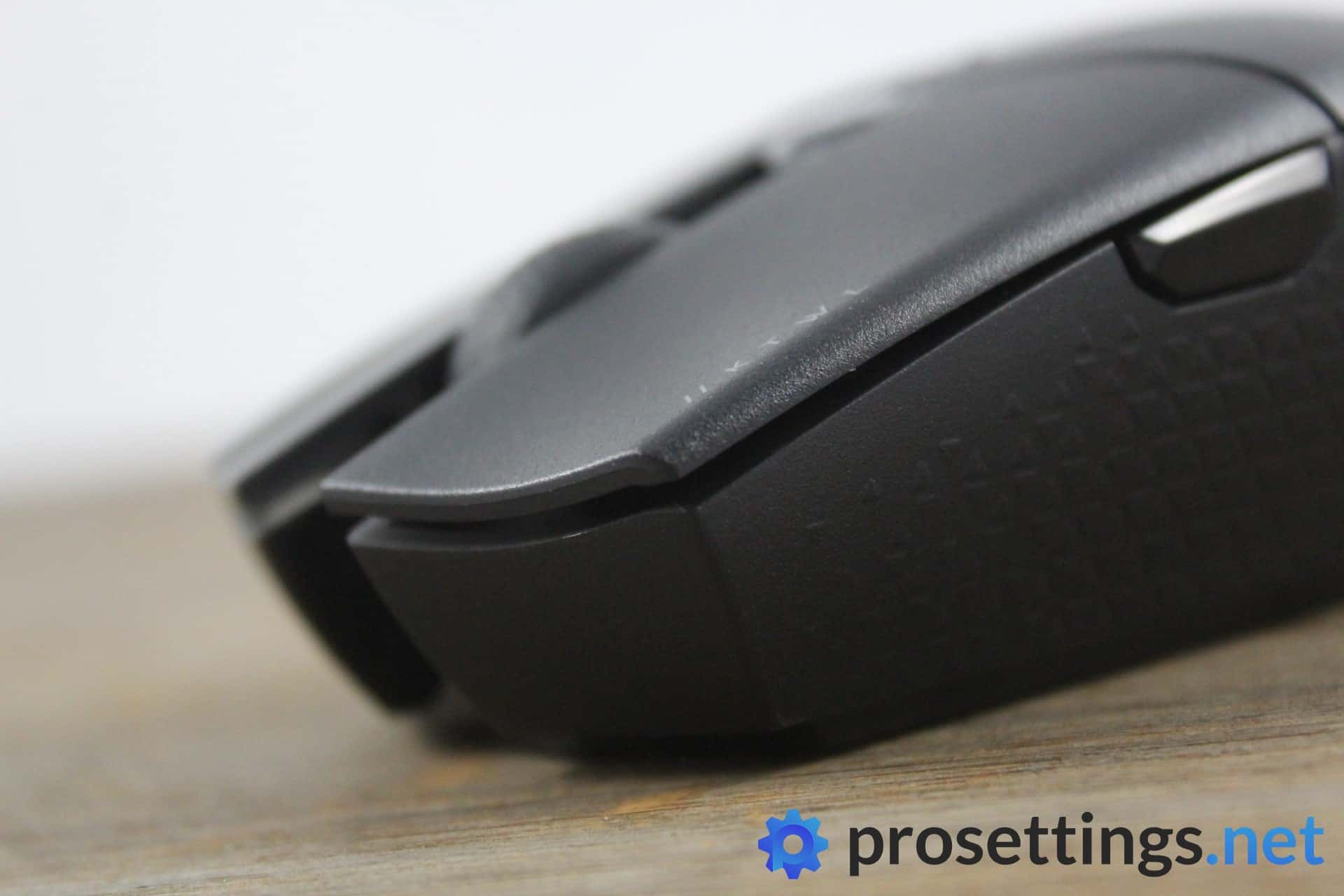 Corsair Katar Pro Wireless Review Buttons and Scroll