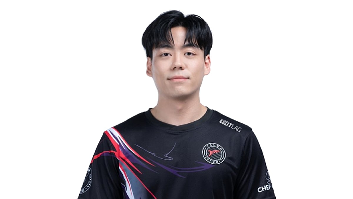 Crws portrait