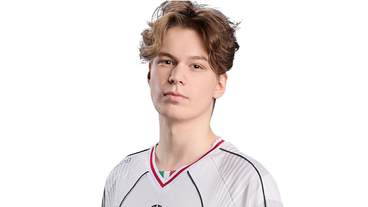 Famsii portrait