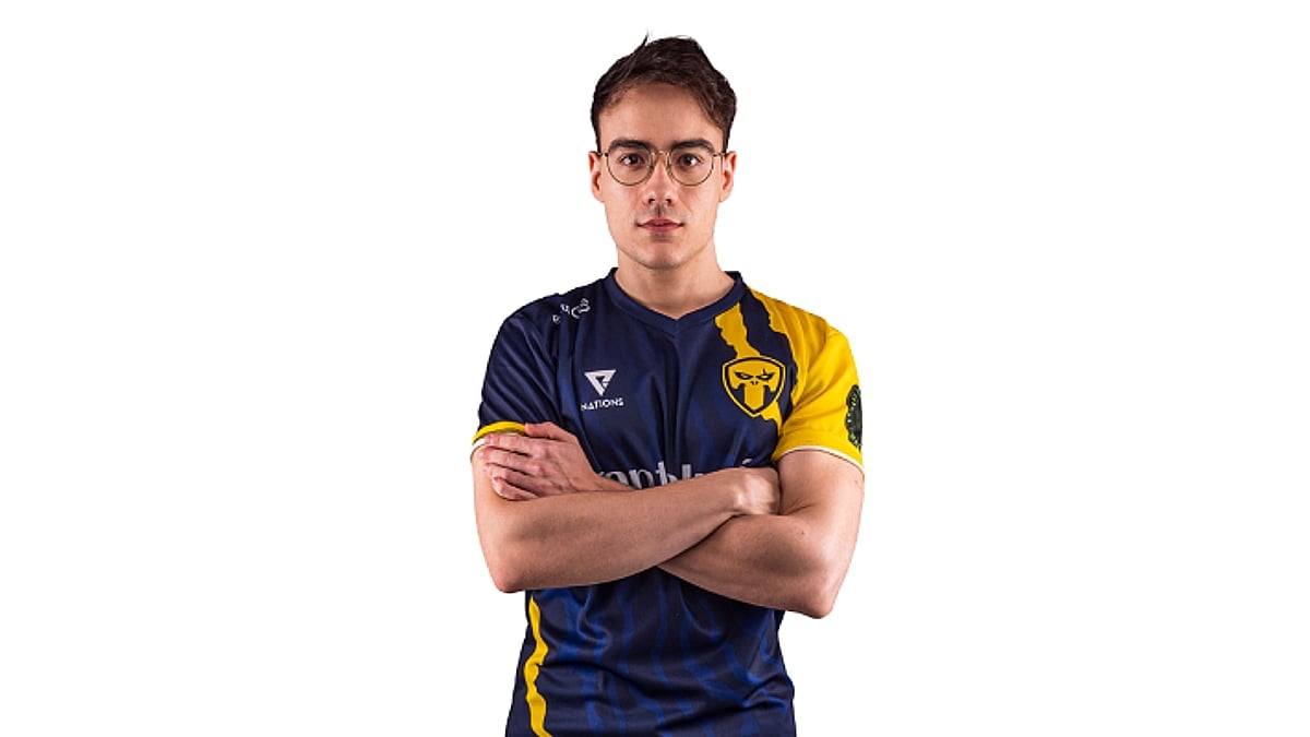 lowel portrait