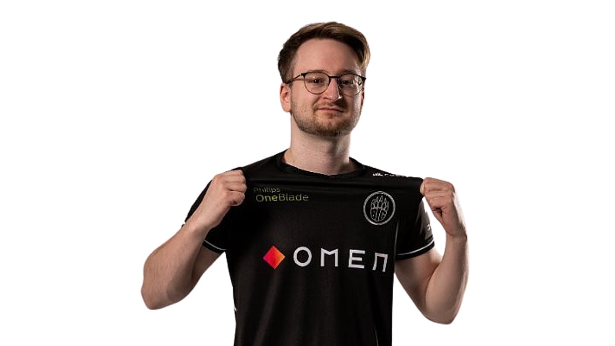luckeRRR portrait