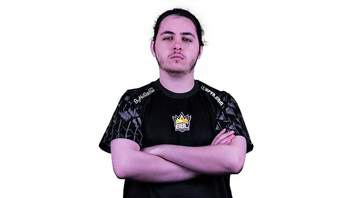 pAura portrait