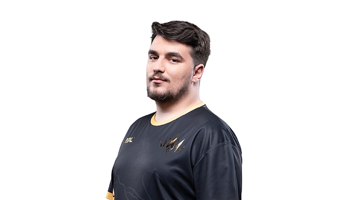 QutionerX portrait