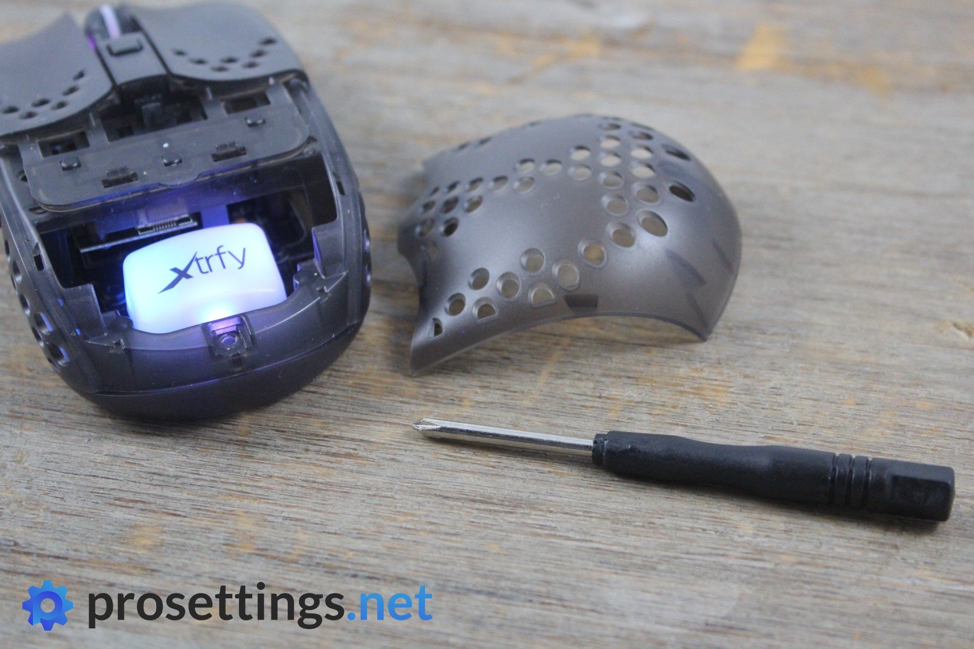 Xtrfy MZ1 Wireless Review Mouse